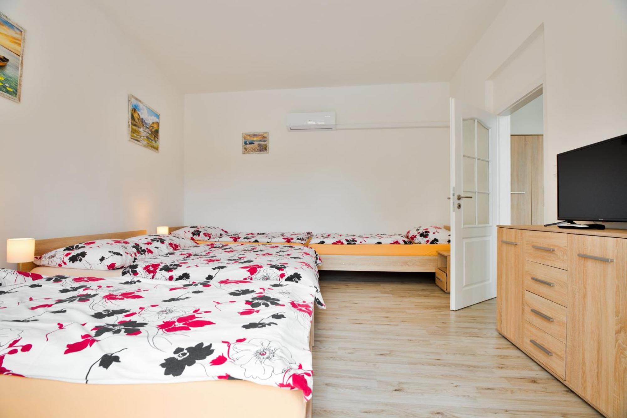 Apartmany דצ'ין מראה חיצוני תמונה