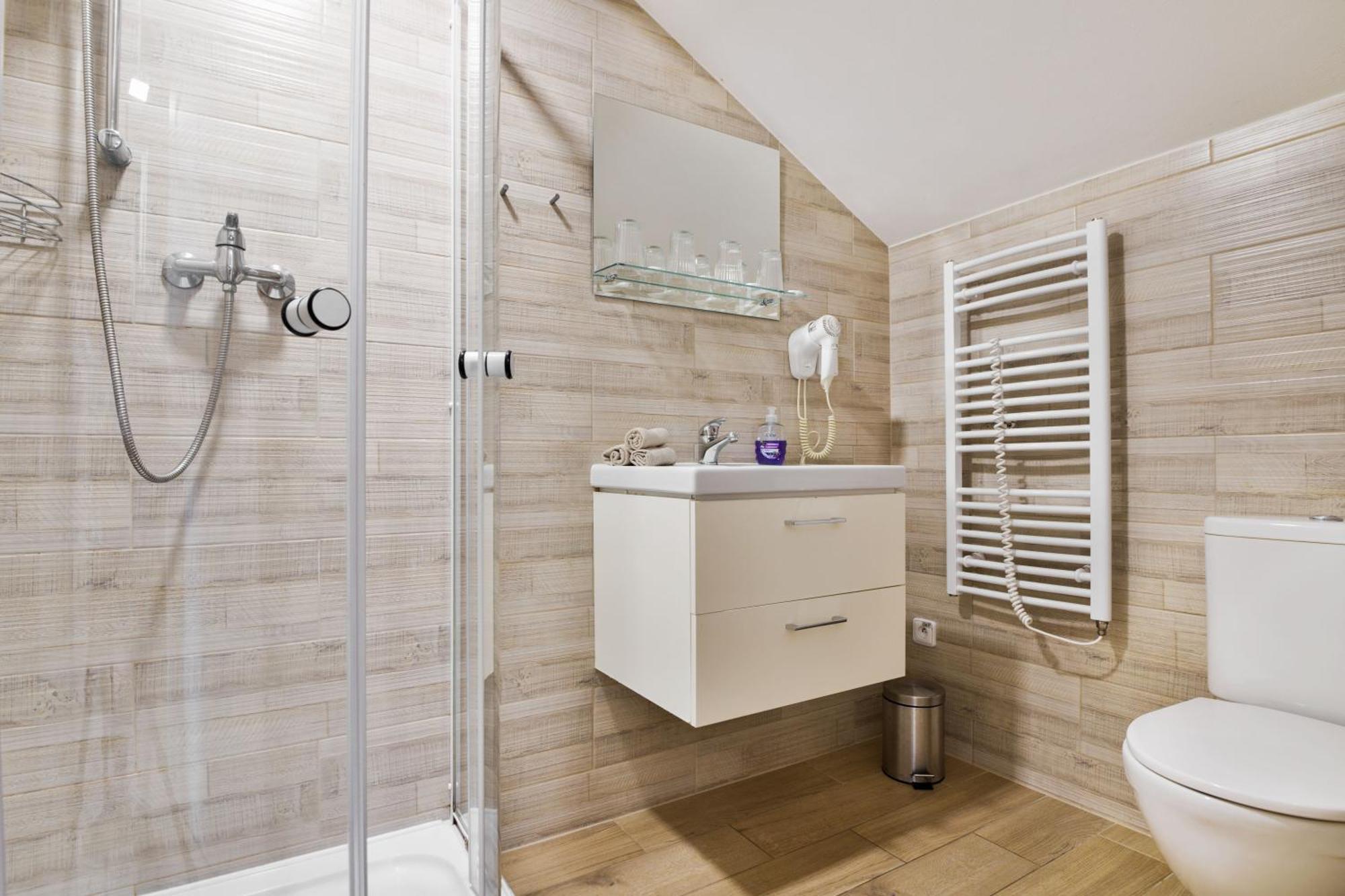 Apartmany דצ'ין מראה חיצוני תמונה
