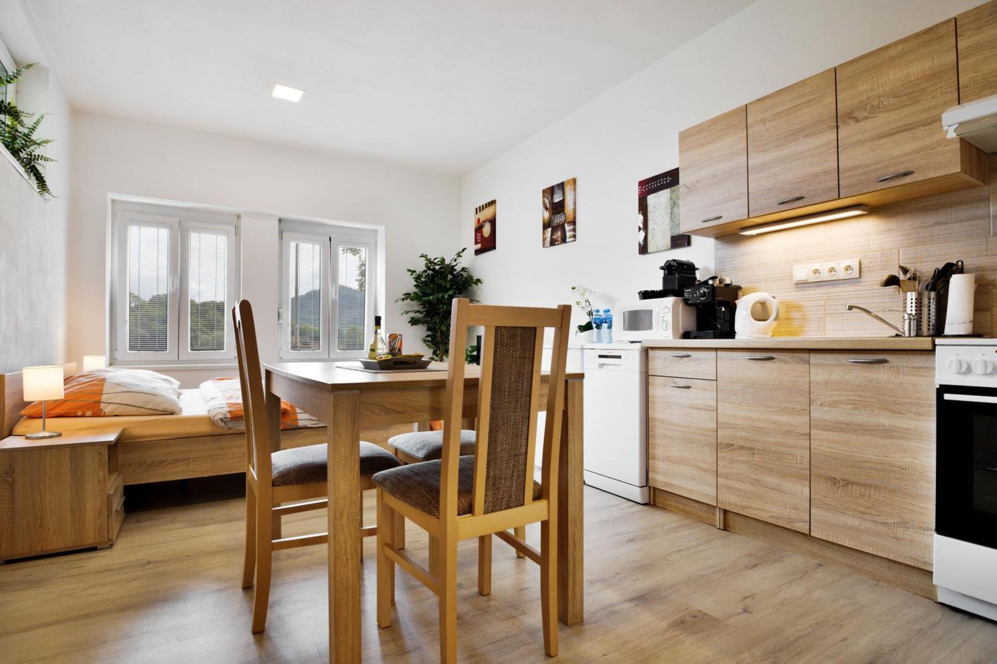 Apartmany דצ'ין מראה חיצוני תמונה